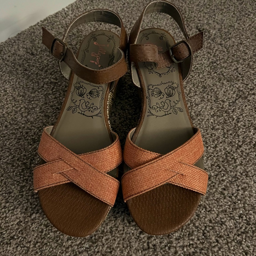 Jellypop BAHITI Platform Sandals, Women’s size 8, Multicolored-colored